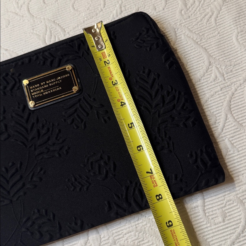 Marc By Marc Jacobs Black Embossed Floral Pouch/Clutch - Picture 6 of 7